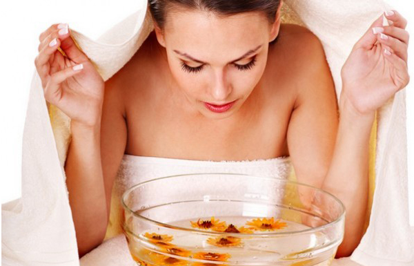 Xông hơi mặt bằng hơi nước và tinh dầu